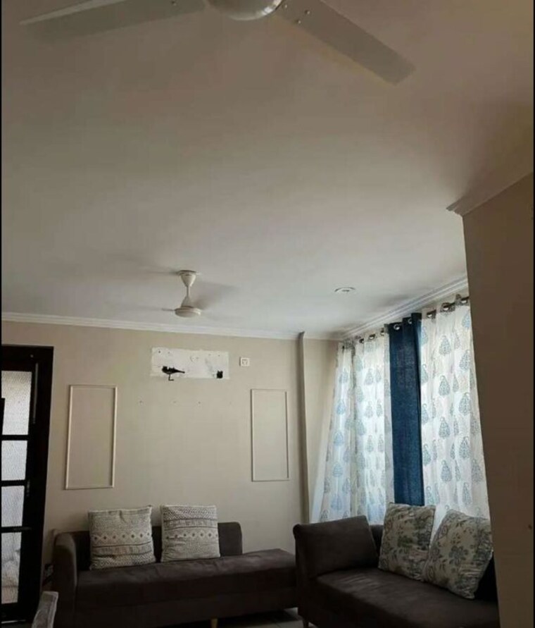 Living Room, motiaz-royal-citi 3 Bedroom 1910 Sq.Ft. Apartment In Ambala Highway Zirakpur 10547553