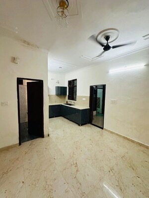 2 BHK Apartment For Sale in Pir Machalla
