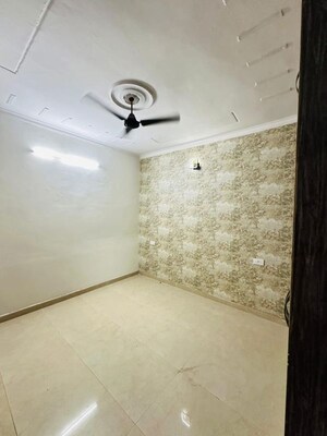 Room in 2 BHK Apartment at Pir Machalla – for Sale