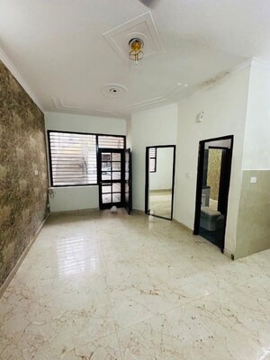 Room in 2 BHK Apartment at Pir Machalla – for Sale