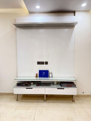 Furnished Amenities in 3.5 BHK Apartment at Mapsko Royale Ville, Sector 82 – for Rent
