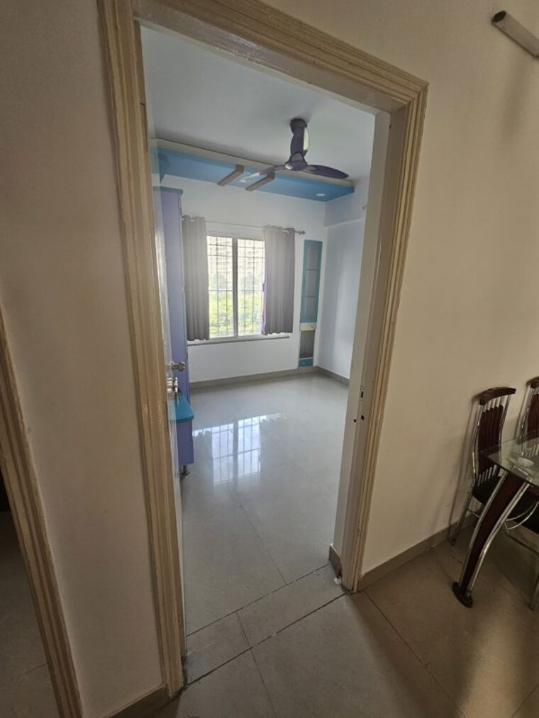Bathroom, aishwaryam-greens-co-operative-housing-society 3 Bedroom 1200 Sq.Ft. Apartment In Wakad Pune 10547559