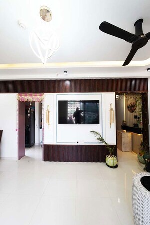 Room in 3 BHK Apartment at Kharadi – for Sale