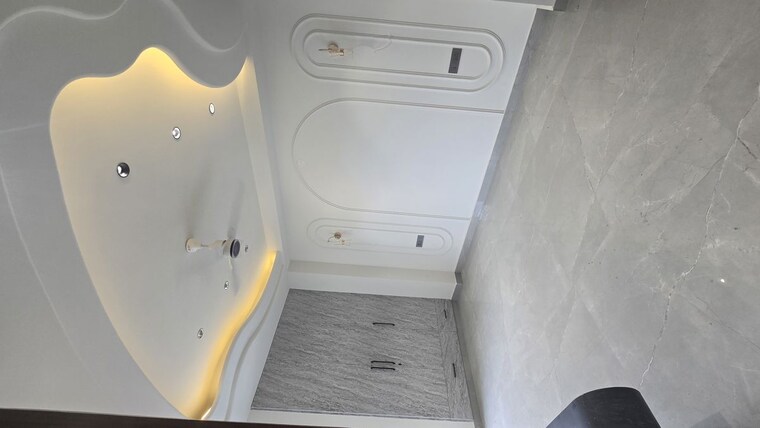Bathroom, sector 9 3 Bedroom 1600 Sq.Ft. Builder Floor In Sector 9 Gurgaon 10547537