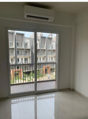 2 BHK Builder Floor For Rent in Smart World Orchard, Sector 61