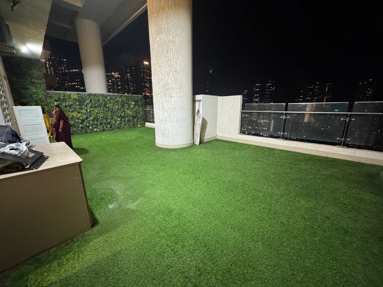 Garden, indiabulls-sky-forest 3 Bedroom 2679 Sq.Ft. Apartment In Lower Parel Mumbai 10547623