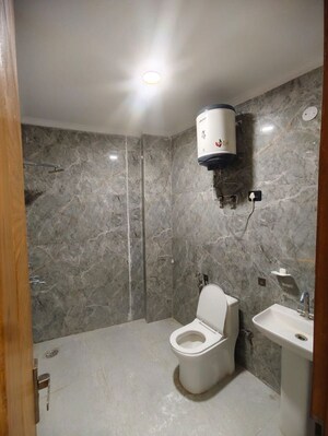 Bathroom in 1 BHK Builder Floor at Saket – for Rent