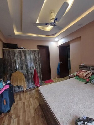 Master Bedroom in 3 BHK Apartment at Wadhwa Elite Solitaire, Kolshet Road – for Sale