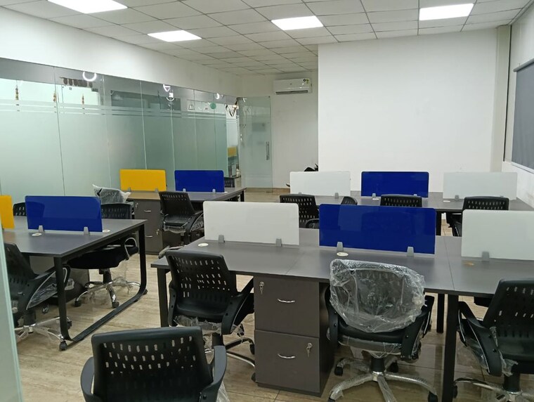 Team Area, sector 63 Commercial Office Space 1300 Sq.Ft. In Sector 63 Noida 10547631