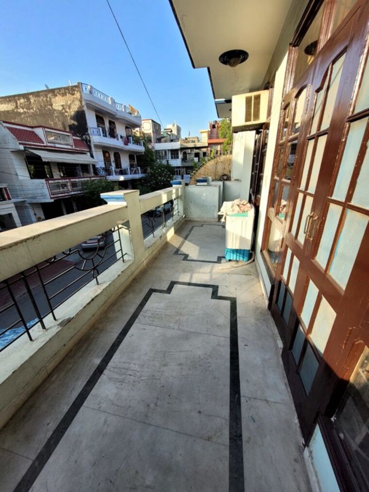Balcony, sector 12 2 Bedroom 1350 Sq.Ft. Independent House In Sector 12 Noida 10547661