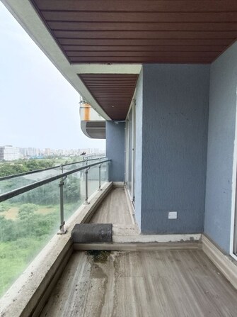 3 BHK + Servant Room Apartment For Rent in The Wadhwa The Nest in Andheri West, Mumbai