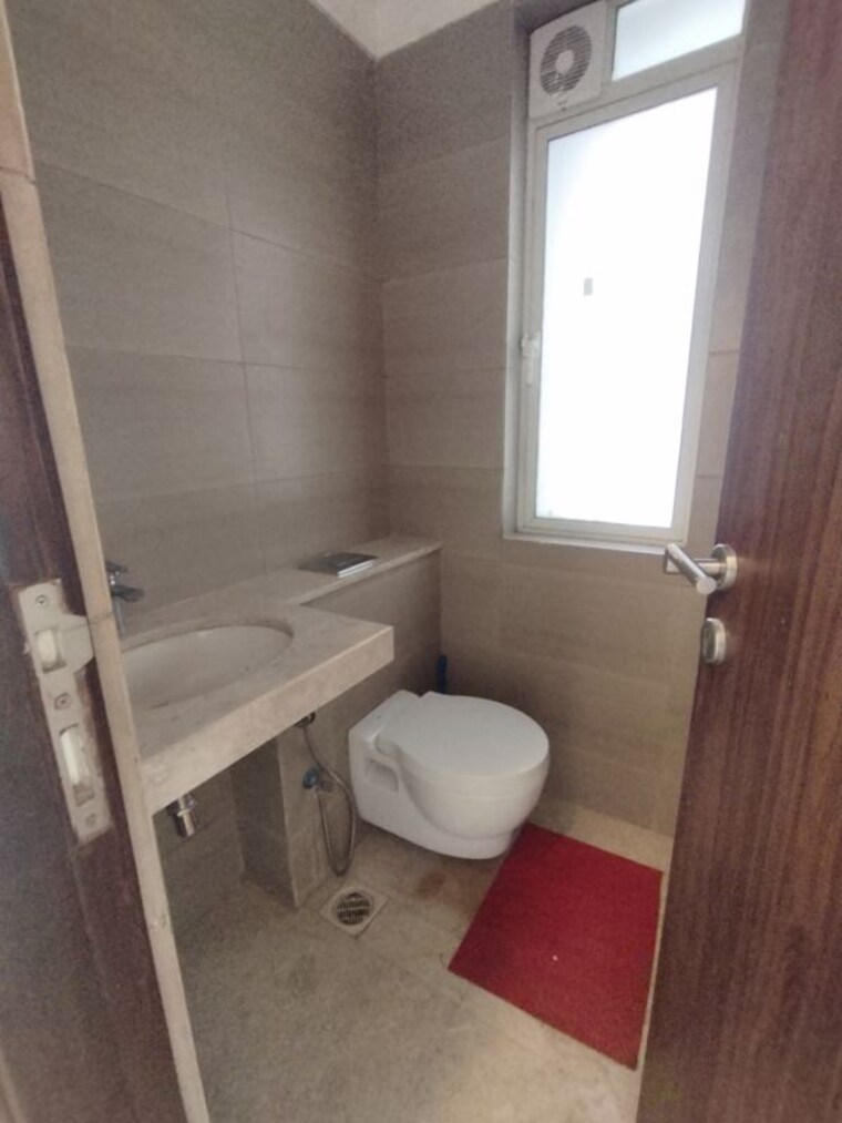 Bathroom, the-wadhwa-the-nest 3 Bedroom 1650 Sq.Ft. Apartment In Andheri West Mumbai 10547659