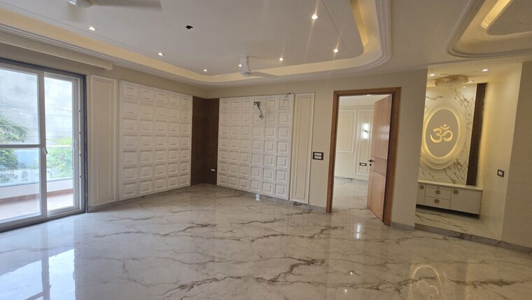 Room, sector 9 4 Bedroom 3000 Sq.Ft. Builder Floor In Sector 9 Gurgaon 10547655