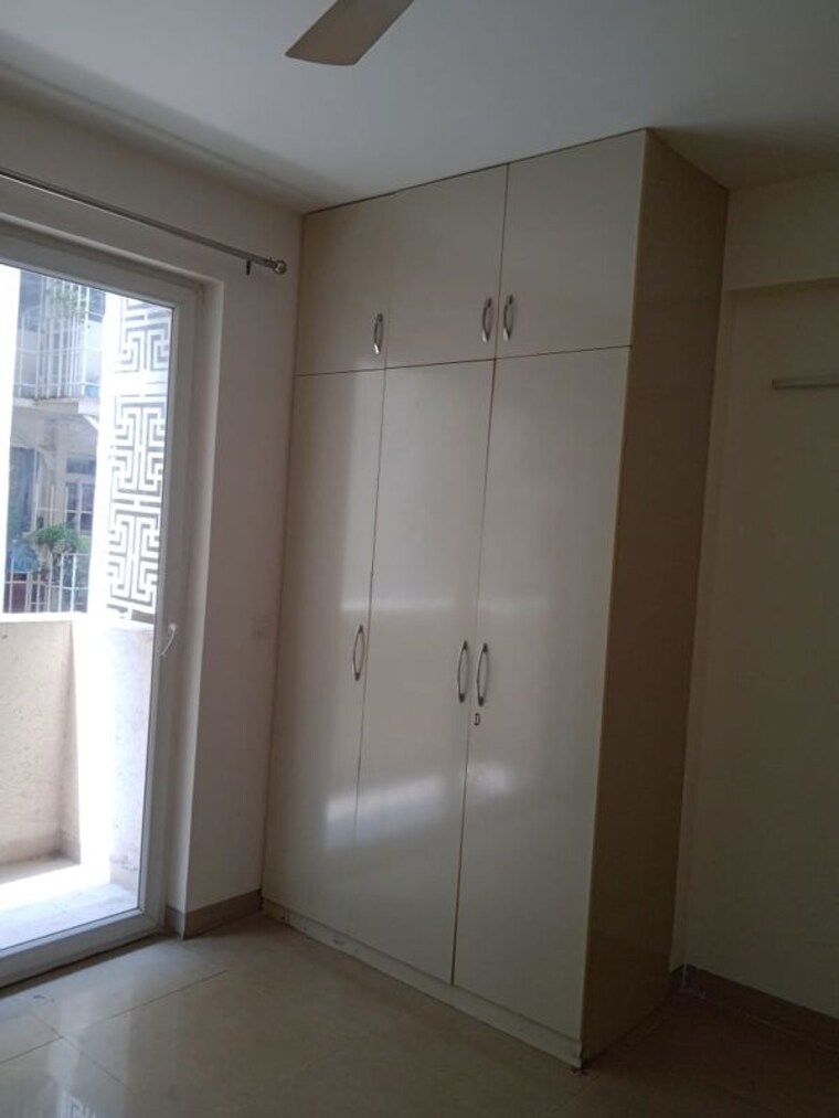 undefined, emaar-emerald-floors 3.5 Bedroom 1650 Sq.Ft. Apartment In Sector 65 Gurgaon 10547696