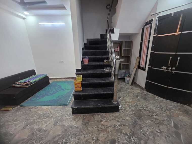 undefined, vaidpura 3.5 Bedroom 1900 Sq.Ft. Villa In Vaidpura Greater Noida 10547708