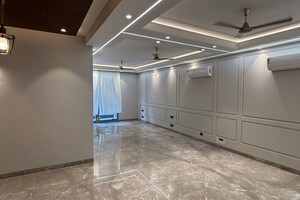 Living Room in 4 BHK Builder Floor at Defence Colony – for Rent