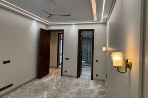 Bedroom in 4 BHK Builder Floor at Defence Colony – for Rent