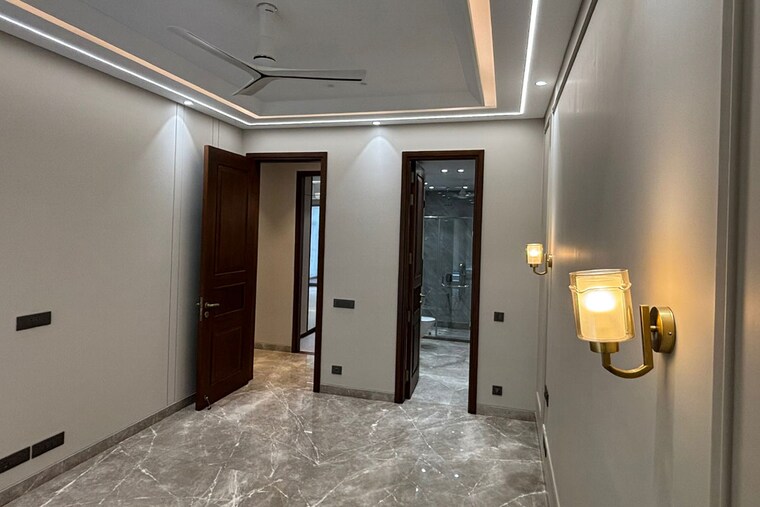 Bedroom, defence colony 4 Bedroom 2700 Sq.Ft. Builder Floor In Defence Colony Delhi 10547626