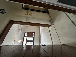 Room in 3.5 BHK Apartment at Sector 18a Dwarka – for Sale