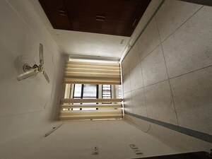 Room in 3.5 BHK Apartment at Sector 18a Dwarka – for Sale