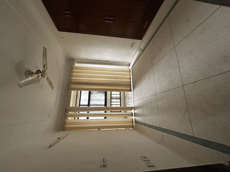 Room, sector 18a dwarka 3.5 Bedroom 2200 Sq.Ft. Apartment In Sector 18a Dwarka Delhi 10547723