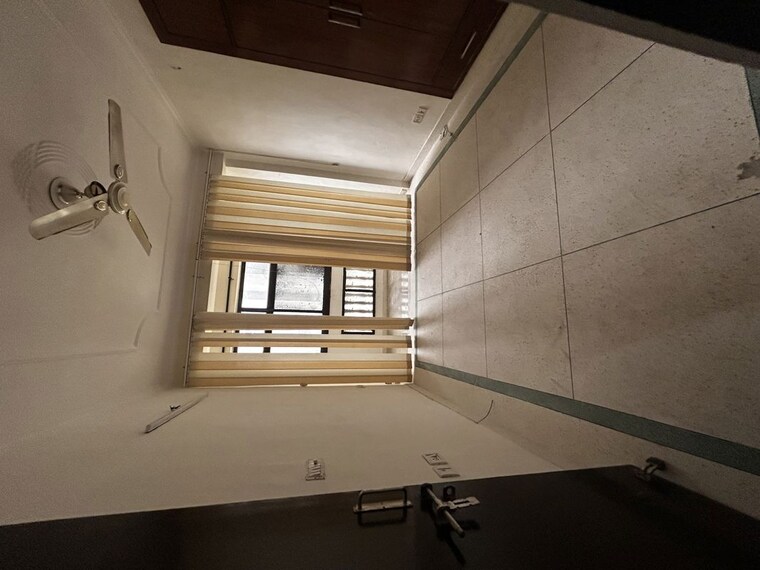 Room, sector 18a dwarka 3.5 Bedroom 2200 Sq.Ft. Apartment In Sector 18a Dwarka Delhi 10547723