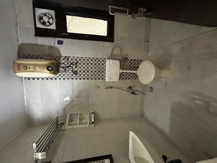 Attached Bathroom, sector 18a dwarka 3.5 Bedroom 2200 Sq.Ft. Apartment In Sector 18a Dwarka Delhi 10547723