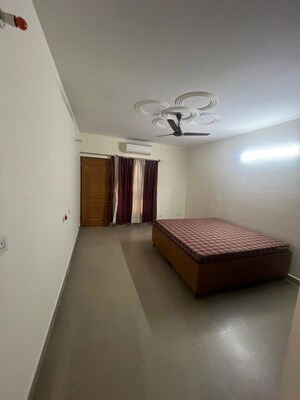 Room in 3 BHK Apartment at Aerocity – for Rent