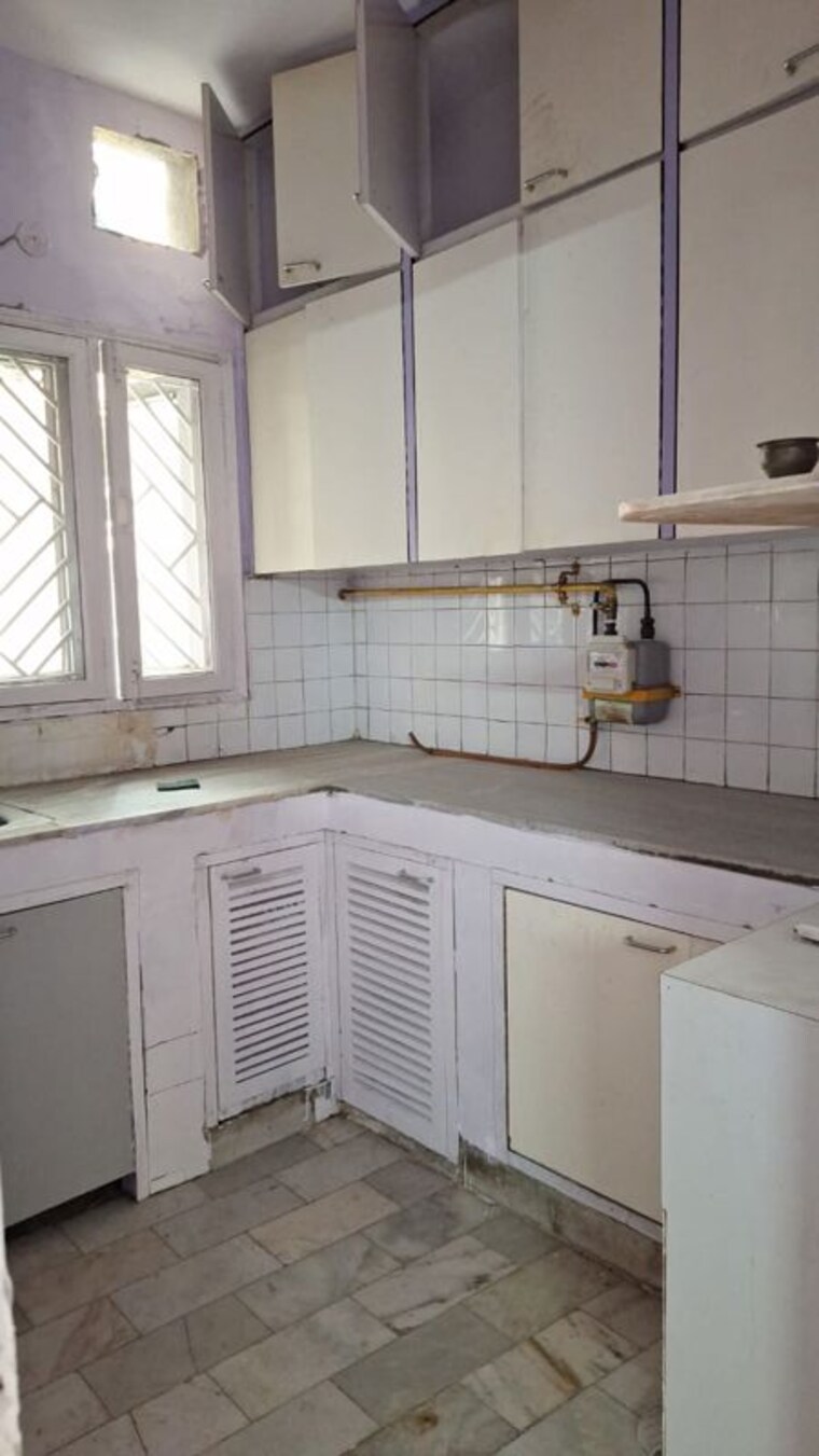 Kitchen, ip extension 3 Bedroom 1350 Sq.Ft. Apartment In Ip Extension Delhi 10547796