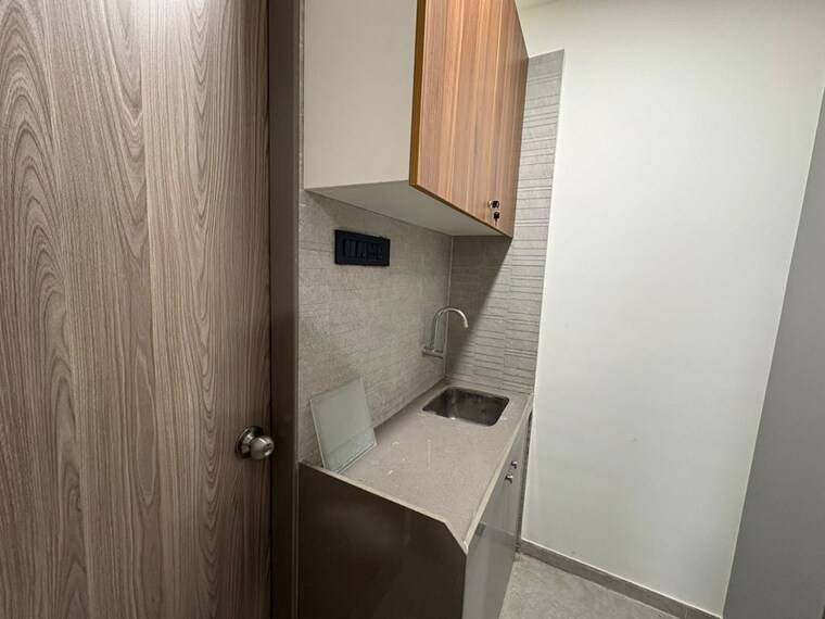 Bathroom, bhoomi-9-business-bay Commercial Office Space 740 Sq.Ft. In Malad West Mumbai 10547801