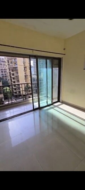 Room in 2 BHK Apartment at Crescent Heights, Kharghar – for Rent