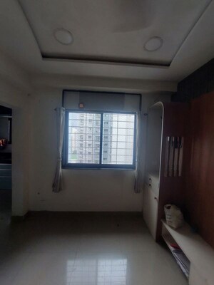 1 BHK Apartment For Rent in Goregaon West