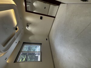 Room in 3.5 BHK Apartment at Sector 23 Dwarka – for Sale