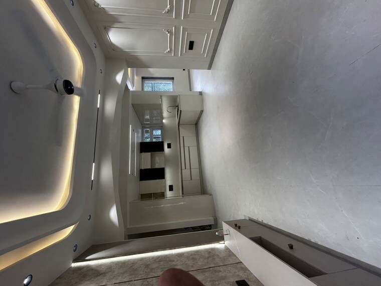 Room, sector 23 dwarka 3.5 Bedroom 2400 Sq.Ft. Apartment In Sector 23 Dwarka Delhi 10547815