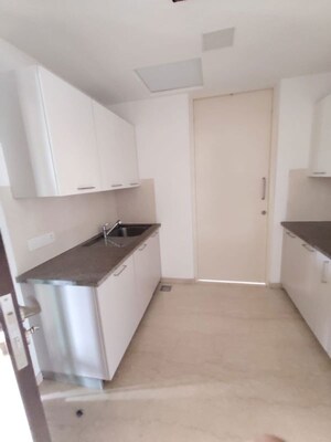 Staircase in 3 BHK Apartment at Lokhandwala Minerva Mahalaxmi, Mahalaxmi – for Rent