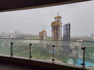 Swimming Pool in 3 BHK Apartment at Lokhandwala Minerva Mahalaxmi, Mahalaxmi – for Rent