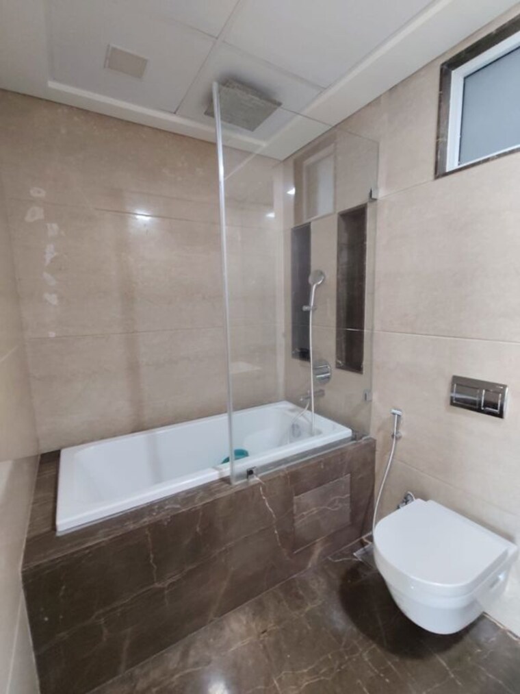 Bathroom, lokhandwala-minerva-mahalaxmi 3 Bedroom 2550 Sq.Ft. Apartment In Mahalaxmi Mumbai 10547826