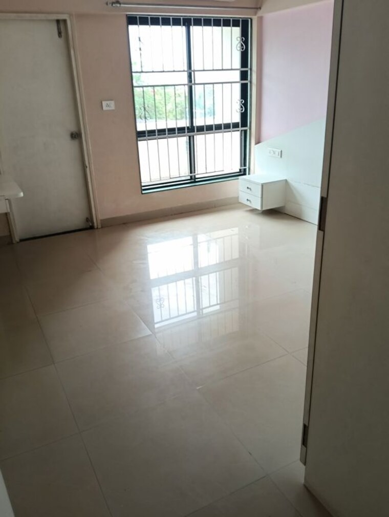 Room, raheja-vistas-phase-1 3 Bedroom 975 Sq.Ft. Apartment In Mohammadwadi Pune 10547820