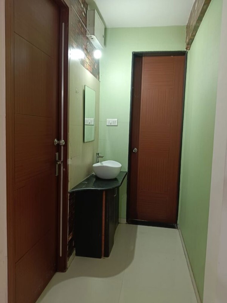 Bathroom, mainland-valencia 1 Bedroom 650 Sq.Ft. Apartment In Wagholi Pune 10547847