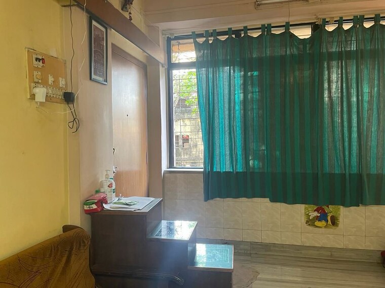 Living Room, ambedkar-nagar-chs 1.5 Bedroom 550 Sq.Ft. Apartment In Worli Mumbai 10547858