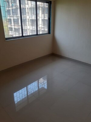 Room in 2 BHK Apartment at Goregaon West – for Rent