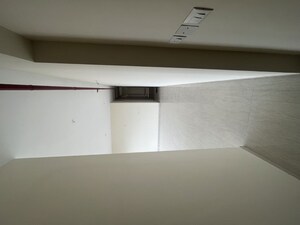 Room in 3.5 BHK Apartment at Sheth Auris Serenity Tower 3, Malad West – for Rent