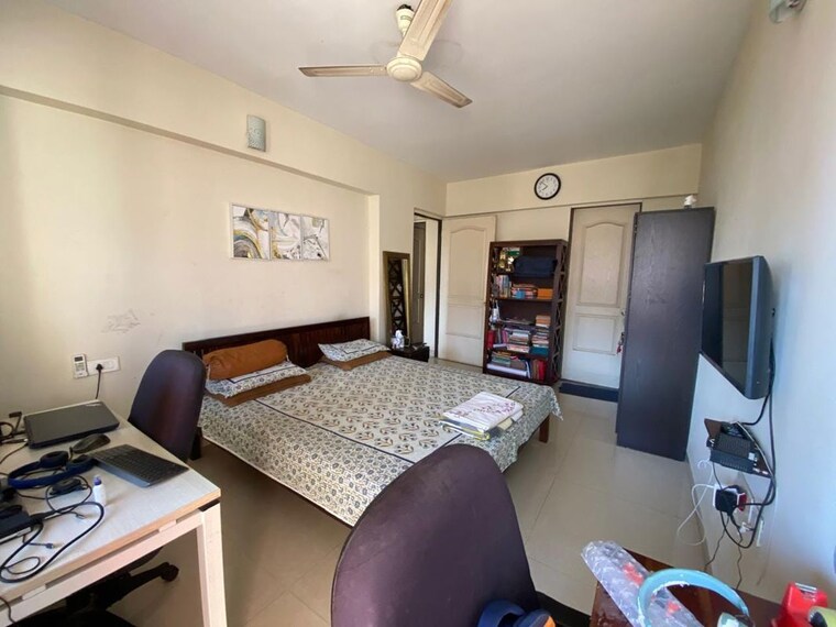 Team Area, dona paula 3.5 Bedroom 1600 Sq.Ft. Apartment In Dona Paula Goa 10547917