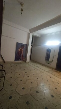 5 BHK Builder Floor For Rent in Saket