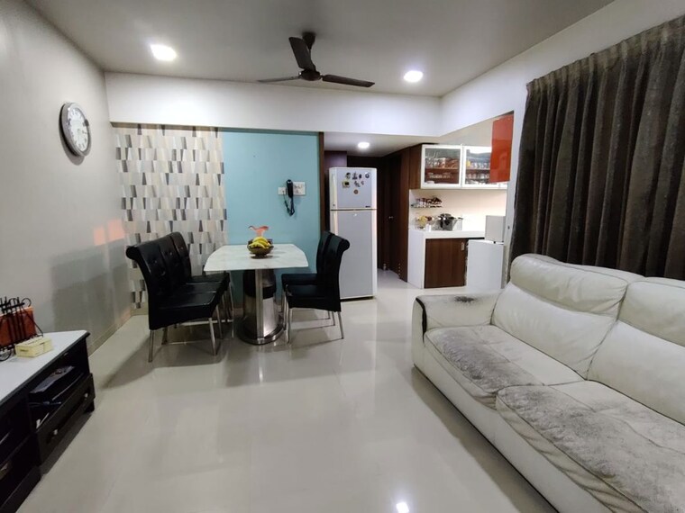Team Area, yamunai-niwas-kothrud 1 Bedroom 900 Sq.Ft. Apartment In Kothrud Pune 10547925