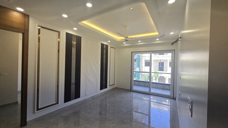 Room, sector 9a 4 Bedroom 2600 Sq.Ft. Builder Floor In Sector 9a Gurgaon 10547964