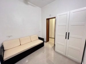 Bedroom in 3 BHK Apartment at Gym View, Khar West – for Rent
