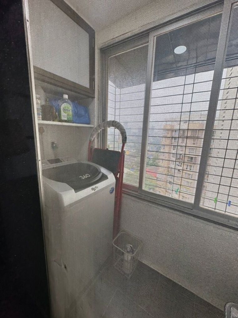 Bathroom, divine-aspen-garden 3 Bedroom 1227 Sq.Ft. Apartment In Goregaon East Mumbai 10547984