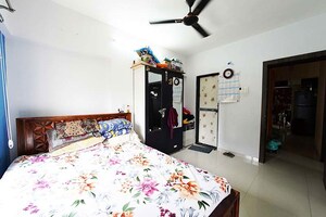 Bedroom in 2 BHK Apartment at Wakad – for Sale