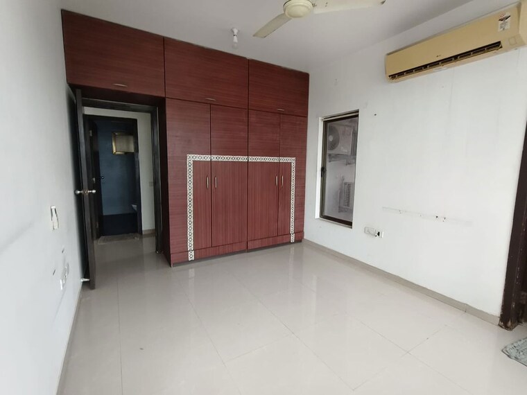 Room, oberoi-realty-woods 2.5 Bedroom 1400 Sq.Ft. Apartment In Goregaon East Mumbai 10548026